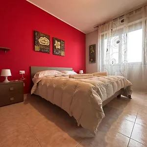 Em Holiday 3 Quartu SantʼElena